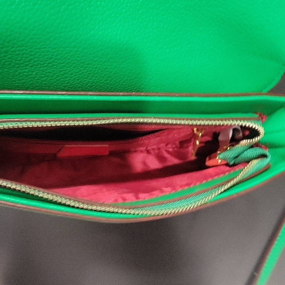 Green Leather Crossbody Bag with Gold Buckle - Picture 4 of 6